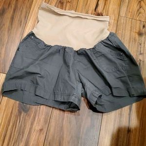 MATERNITY GRY Cargo Shorts